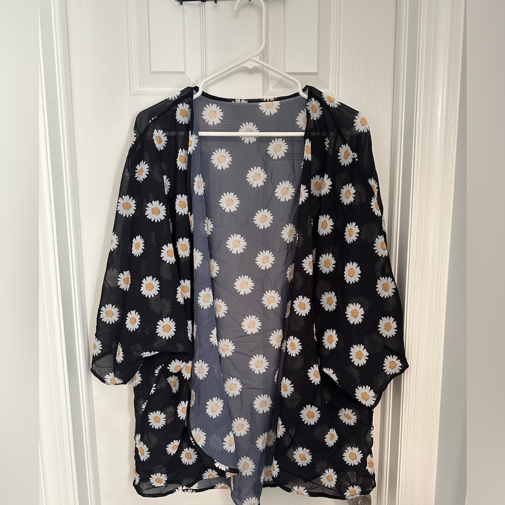 Daisy Sheer Kimono Style Shirt 2X NWOT